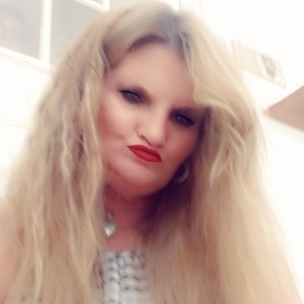 Meet your Posher, Wendy